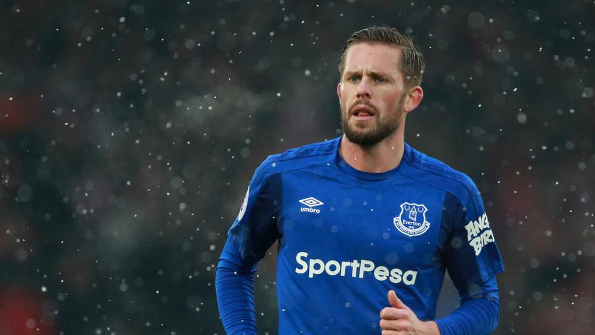 挪威队在大赛中斩获胜仗，闯入决赛阶段，挪威球队